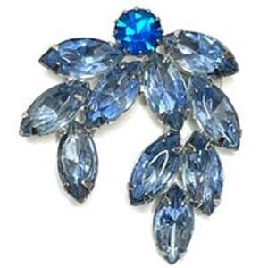 Vintage Brooch Baby Royal Blue Rhinestone Vtg Estate Costume Jewelry Pin A17